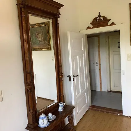 Ferienwohnung Therese Auf Schloss Weitersroda Apartment *
